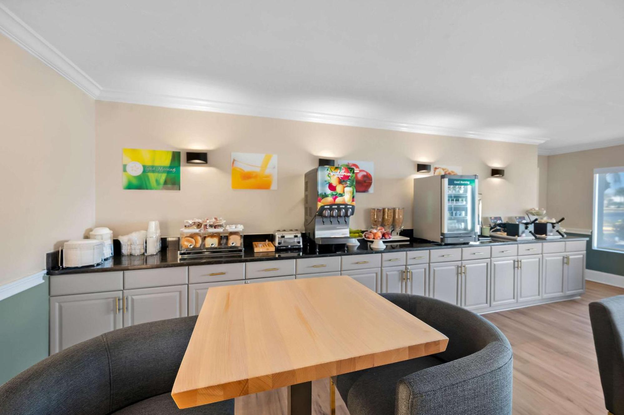 Quality Inn Fort Myers - Cape Coral Экстерьер фото
