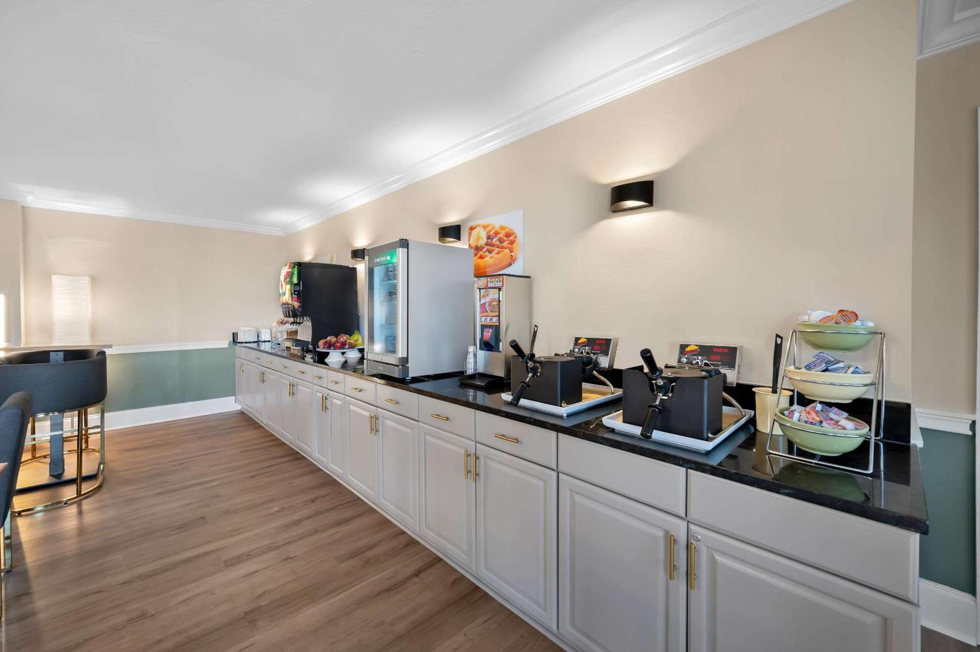 Quality Inn Fort Myers - Cape Coral Экстерьер фото