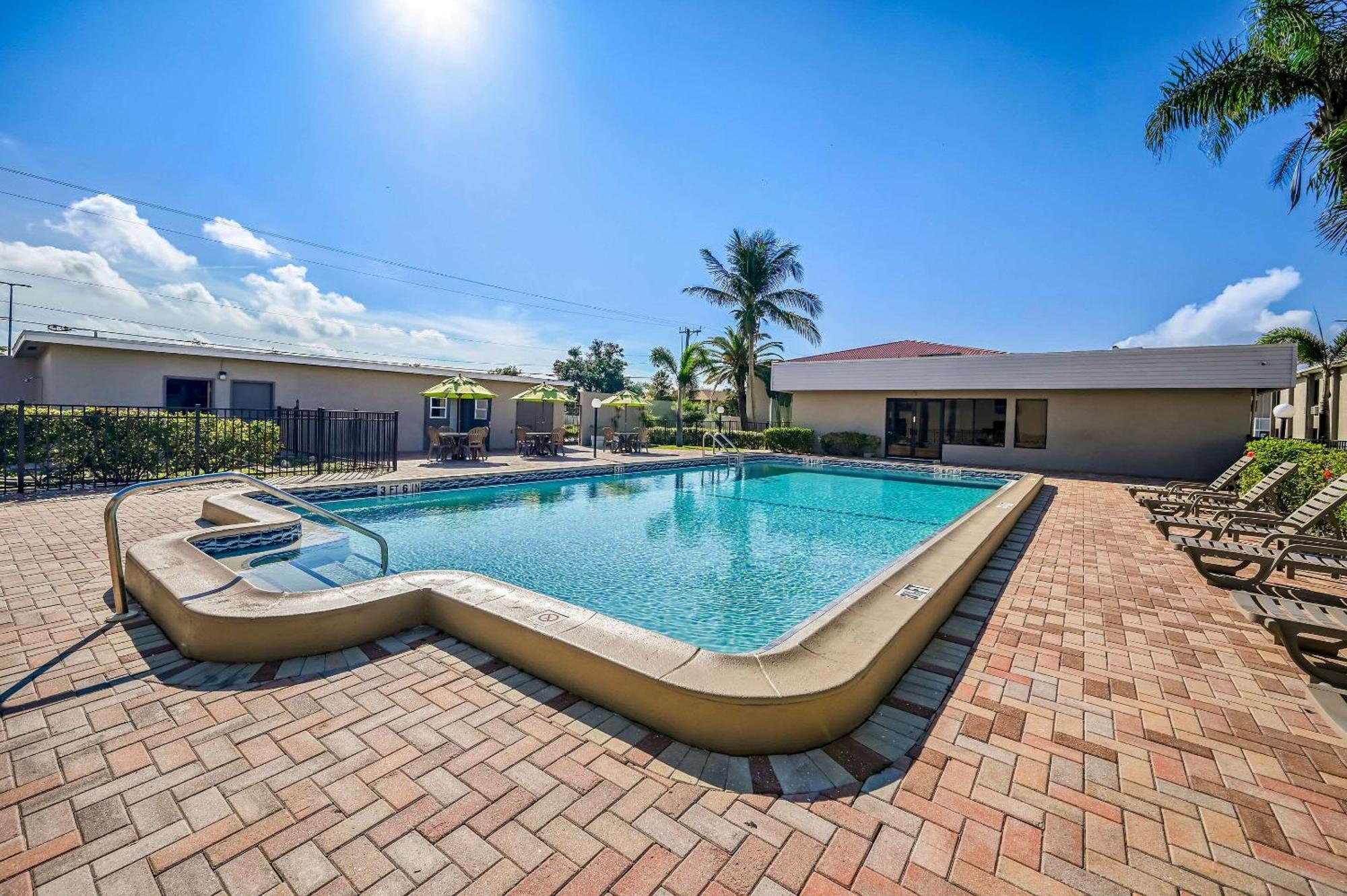 Quality Inn Fort Myers - Cape Coral Экстерьер фото